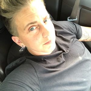 Meet your Posher, April